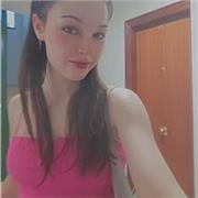 Soy una chica joven con Bachiller de Letras. Experimentada en acompañar personas dependientes y TEA.